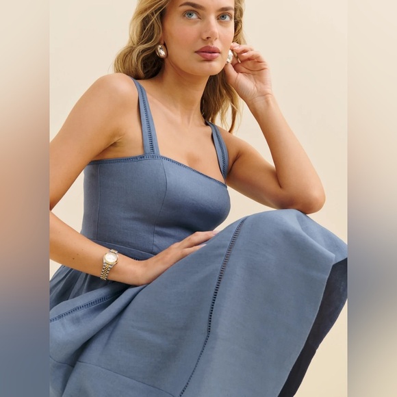 NEW Reformation Everett Linen Midi Dress Cornflower Blue | US 2 UK 6 - Picture 3 of 14
